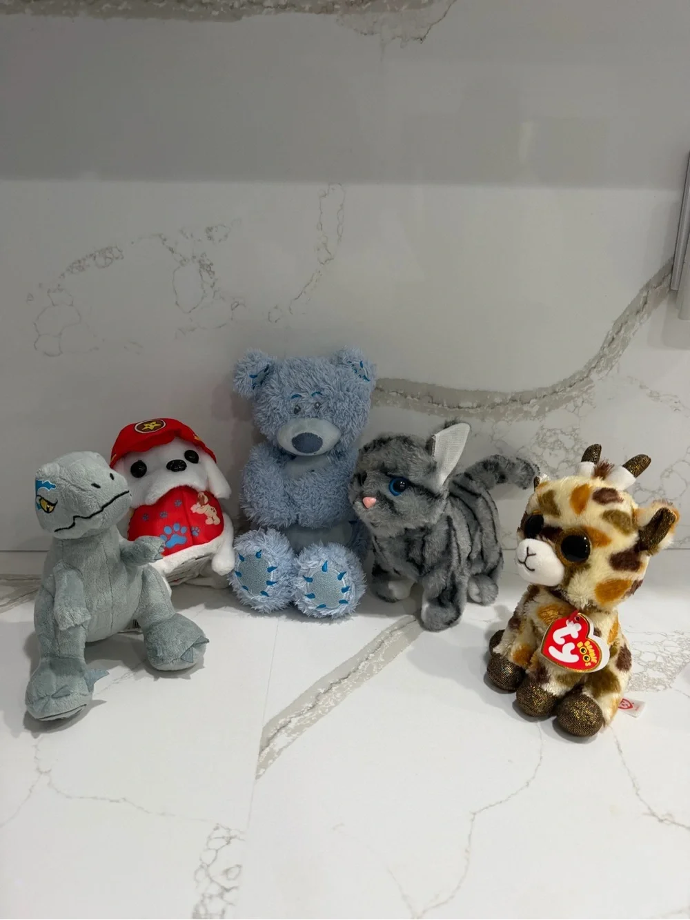 Ty Plush Giraffe and Friends Set - Blue Bear, Gray Cat, Gray Dino, Red/White Pup